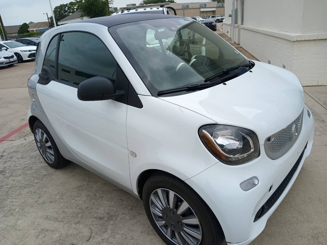 2016 Smart fortwo for sale at Auto Haus Imports in Grand Prairie, TX