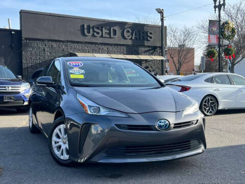 2022 Toyota Prius LE