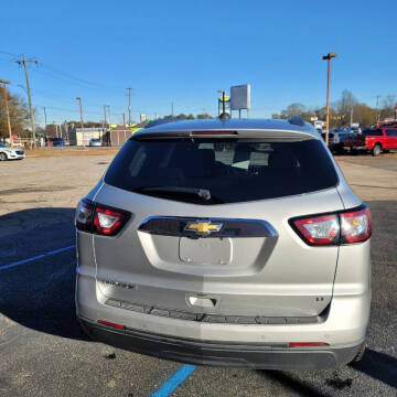 2017 Chevrolet Traverse LT