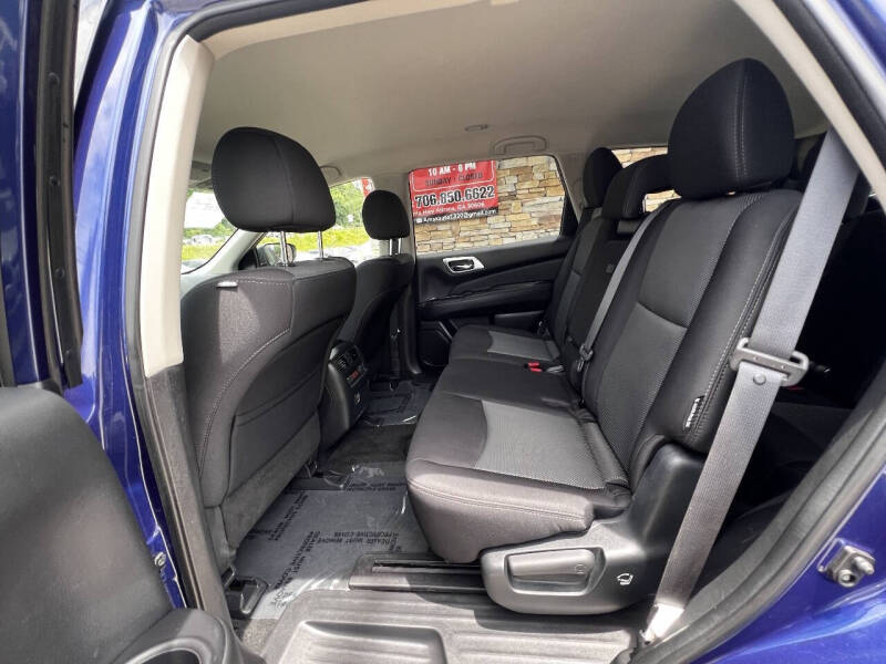 2018 Nissan Pathfinder S