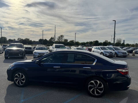 2017 Honda Accord EX-L w/Navi w/Honda Sensing