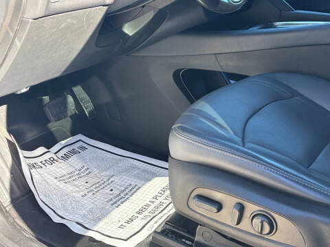 2022 Buick Enclave Essence