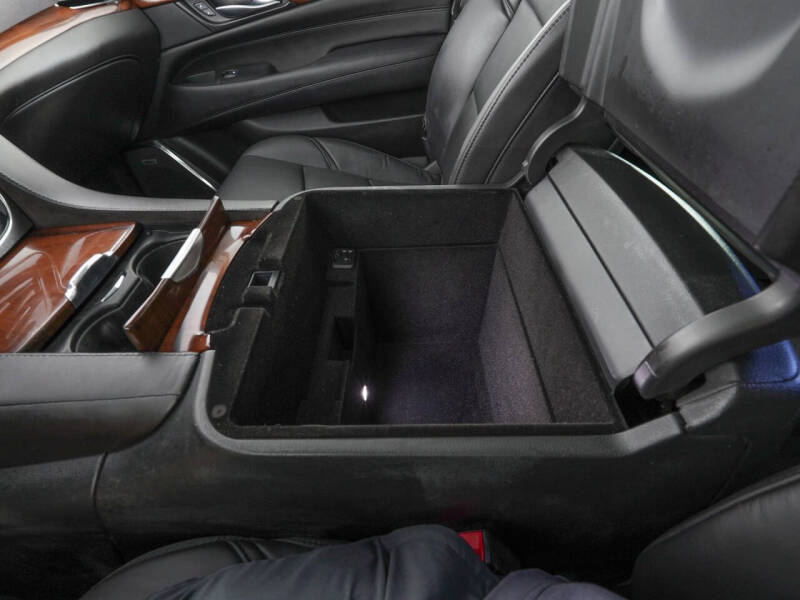 2015 Cadillac Escalade Luxury