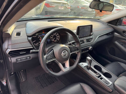 2020 Nissan Altima 2.5 SR