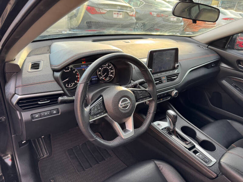 2020 Nissan Altima 2.5 SR