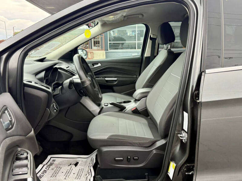 2015 Ford Escape SE