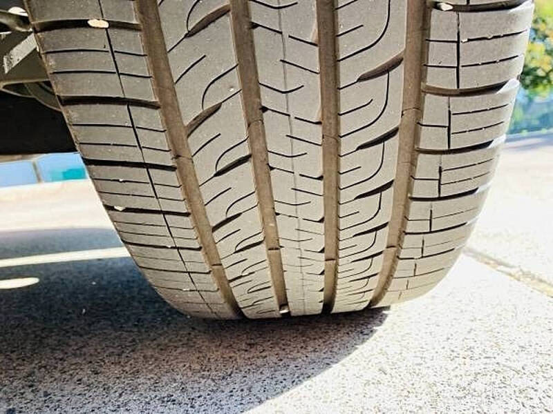 2012 Dodge Avenger SE