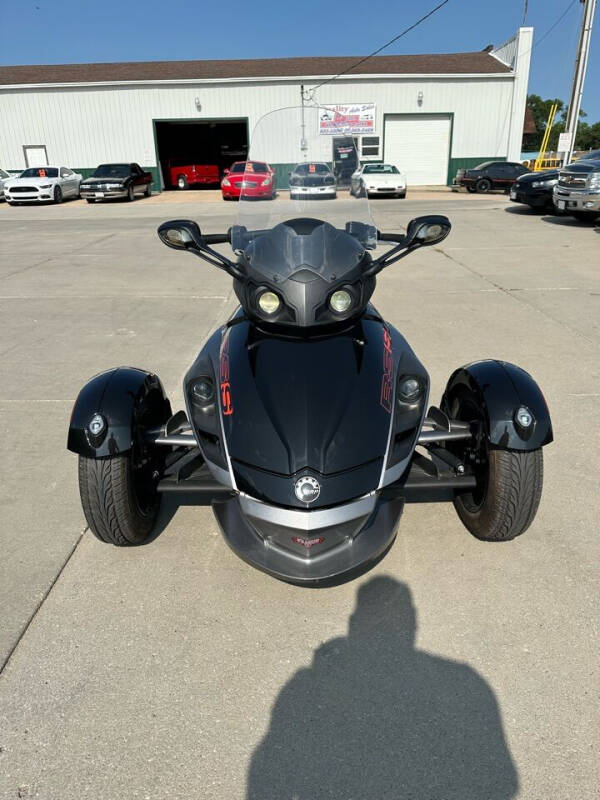 2011 Can-Am SPYDER ROADSTER