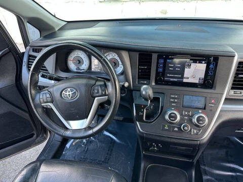 2017 Toyota Sienna