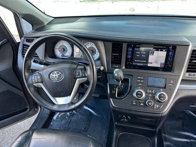 2017 Toyota Sienna