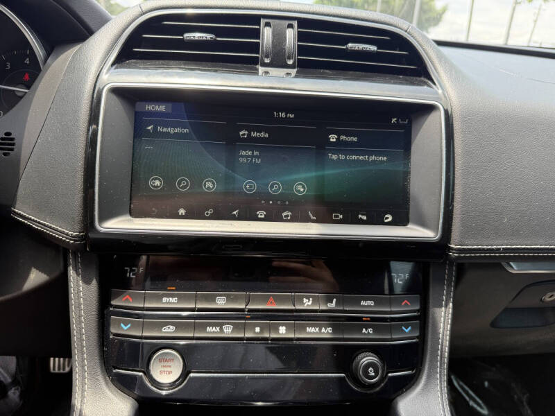2019 Jaguar F-PACE S