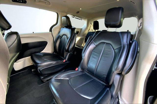2021 Chrysler Pacifica Hybrid Touring L