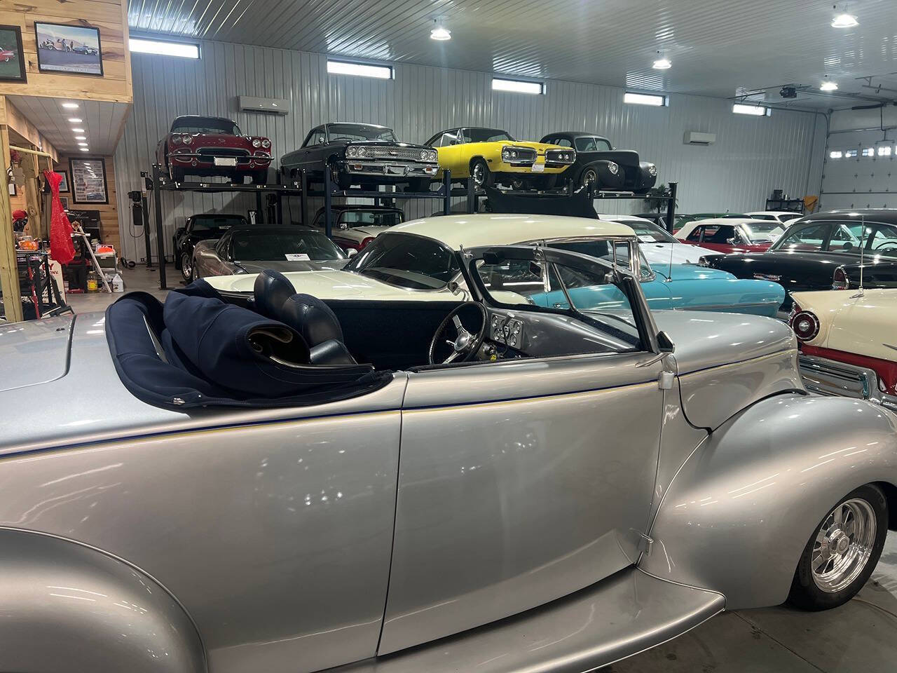 1940 Ford Cabriolet 2