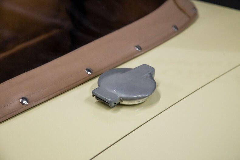 1971 Triumph FUEL INJECTED OVERDIVE TR6