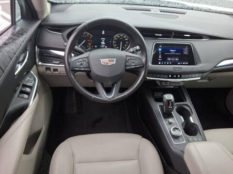2019 Cadillac XT4 Luxury