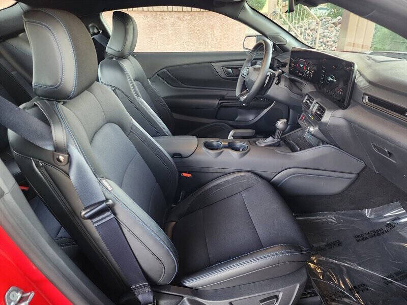 2024 Ford Mustang Dark Horse