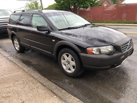 2004 Volvo XC70 for sale at Deleon Mich Auto Sales in Yonkers NY