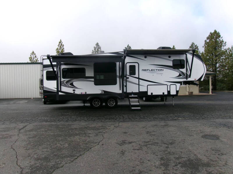 2021 Grand Design RV Reflection 303rls
