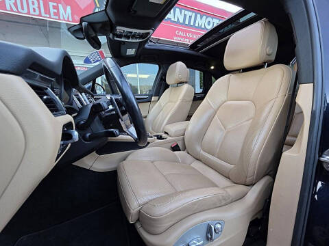 2018 Porsche Macan S