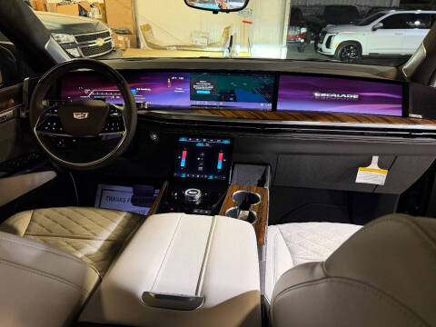 2026 Cadillac Escalade Platinum Sport