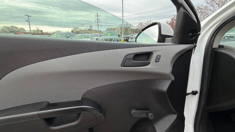 2020 Chevrolet Sonic LT