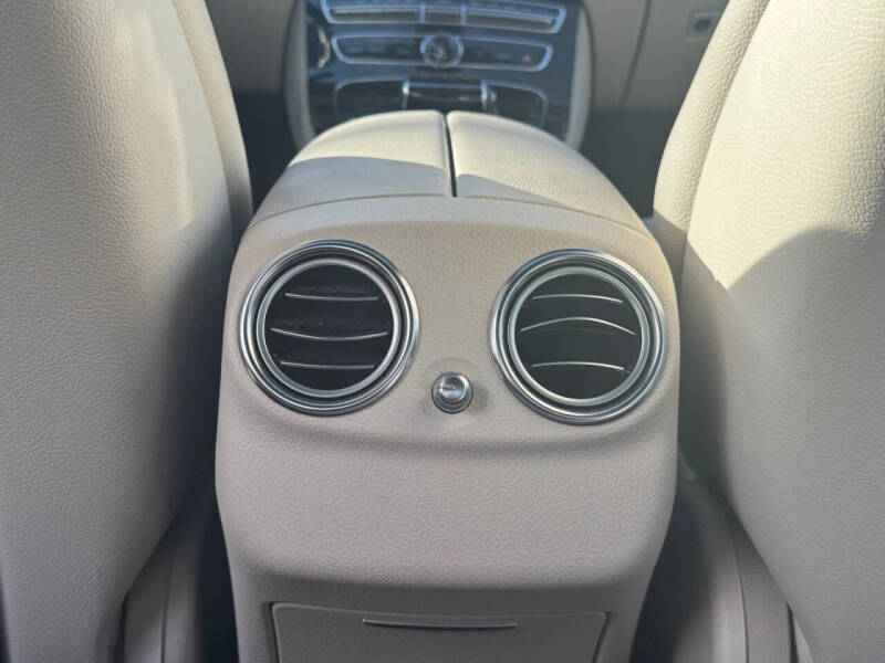 2017 Mercedes-Benz E-Class E 300 4MATIC