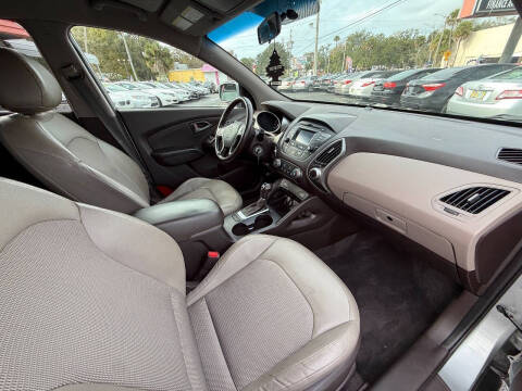 2015 Hyundai Tucson SE