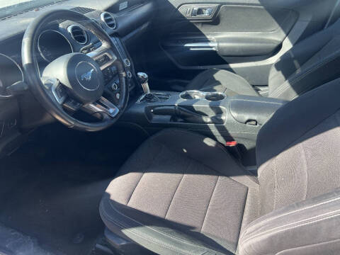 2015 Ford Mustang V6