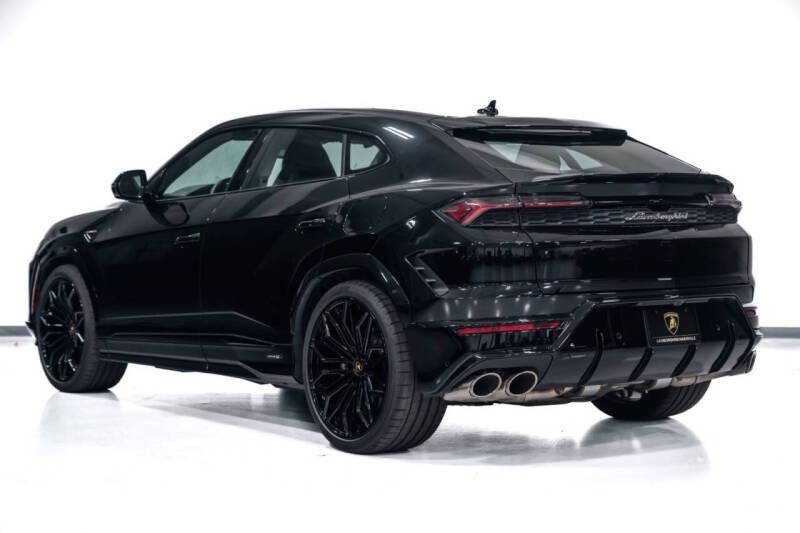2025 Lamborghini Urus SE