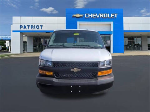 2025 Chevrolet Express 2500