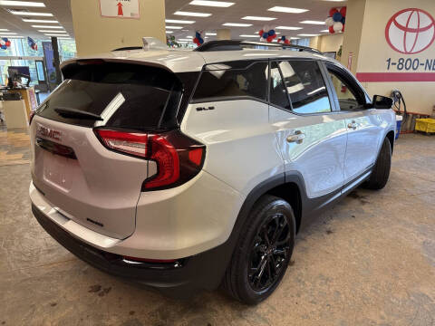 2022 GMC Terrain SLE