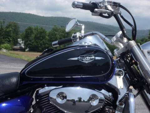 2005 Suzuki Boulevard