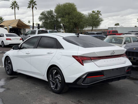 2024 Hyundai Elantra Limited