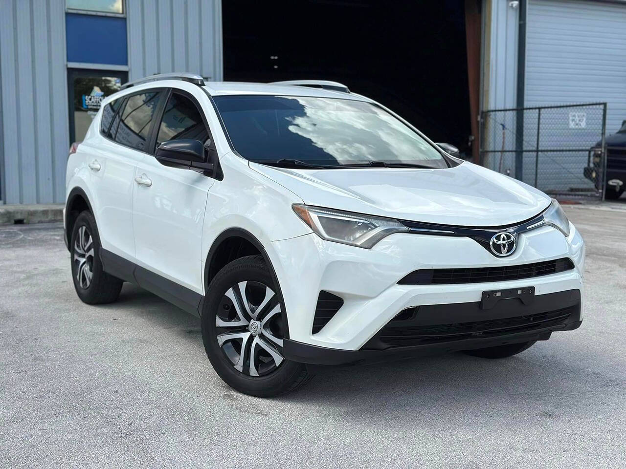 2016 Toyota RAV4 for sale at Valdez Auto Dealers in Pompano Beach, FL