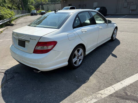 2011 Mercedes-Benz C-Class C 300 Luxury 4MATIC