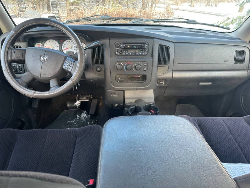 2004 Dodge Ram 1500 SLT