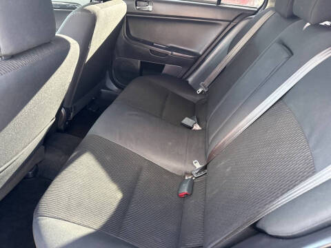 2016 Mitsubishi Lancer ES