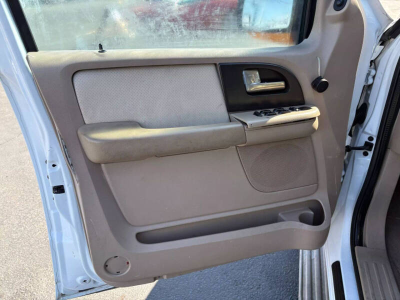 2004 Ford Expedition Eddie Bauer
