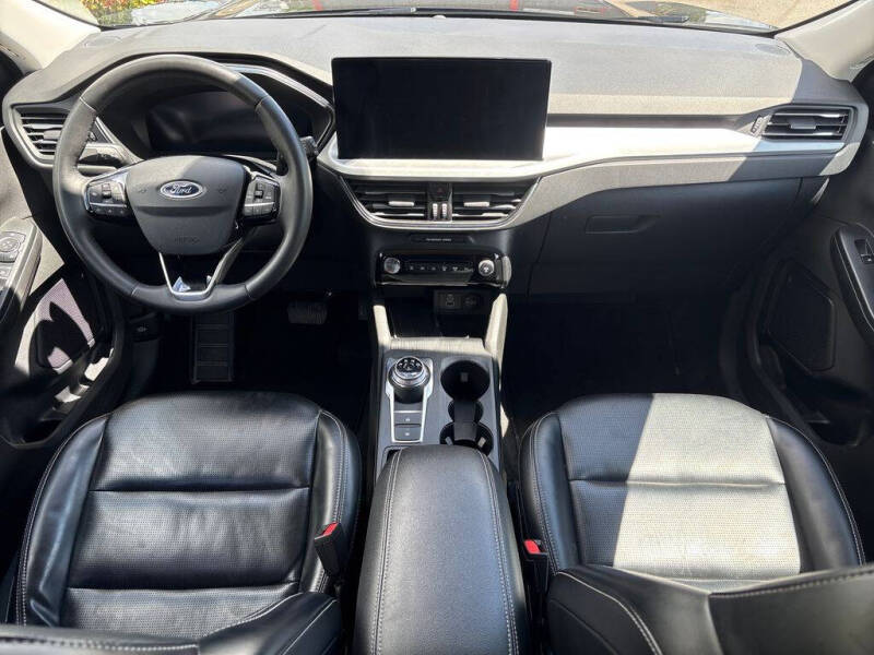 2024 Ford Escape Platinum