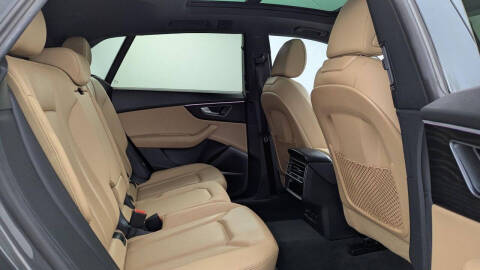 2022 Audi Q8 quattro Premium Plus 55 TFSI