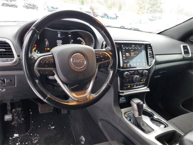 2020 Jeep Grand Cherokee Laredo E