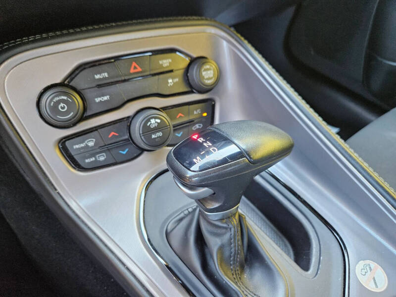 2023 Dodge Challenger SXT