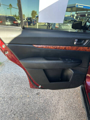 2012 Subaru Outback 2.5i Limited