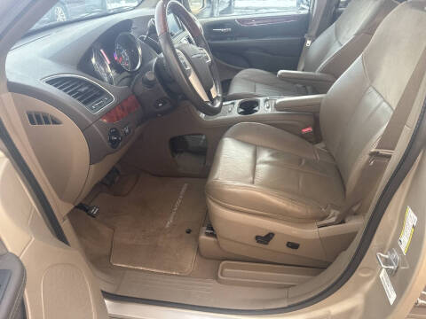 2014 Chrysler Town and Country Limited