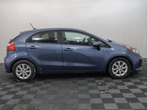 2016 Kia Rio 5-Door LX