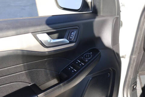 2021 Ford Escape Hybrid SE