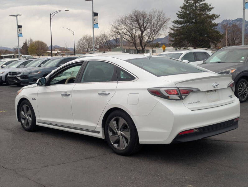 2017 Hyundai Sonata Hybrid