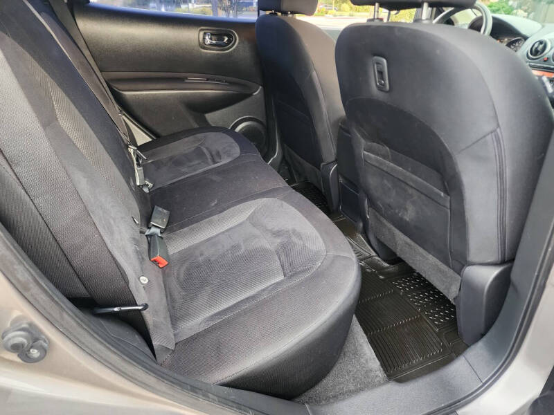 2014 Nissan Rogue Select S