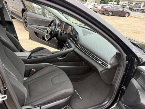 2022 Hyundai Elantra