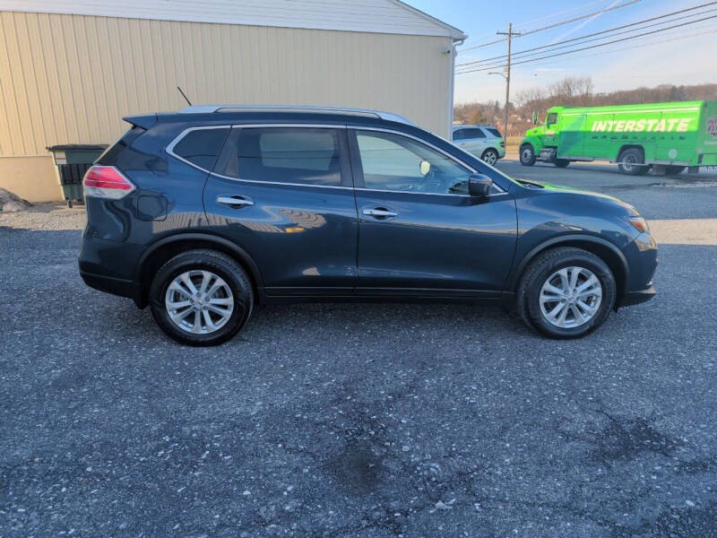 2016 Nissan Rogue SV